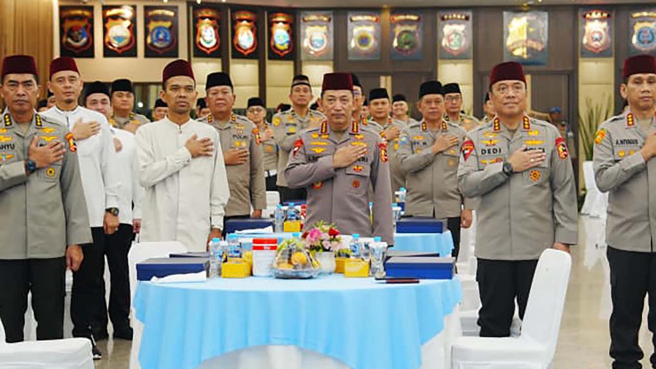 FOTO: Kapolri dan UAS Kompak Gaungkan Toleransi untuk Jaga Kebinekaan
