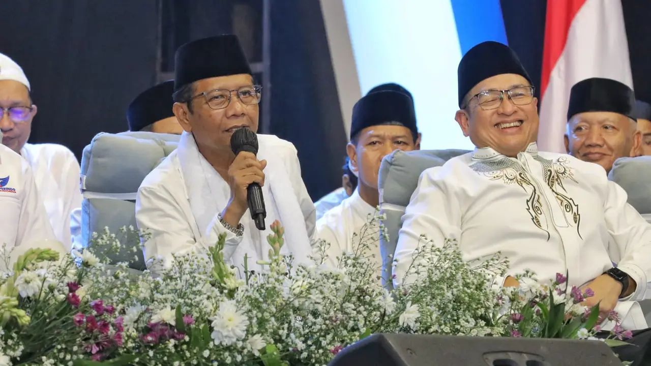 Mahfud Md menghadiri Sholawat Persatuan Indonesia bersama Habib Syekh bin Abdul Qodir Assegaf di Lapangan Panahan Pakansari, Cibinong, Kabupaten Bogor, Jawa Barat, Senin 29 Januari 2024.
