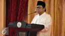 Wakil Ketua MPR Oesman Sapta memberikan sambutan di acara buka bersama di kediamannya di Jakarta, Jumat (24/6). (Liputan6.com/Johan Tallo)