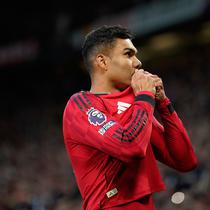 Selebrasi Casemiro usai membobol gawan Brentford di pekan ke-34 Premier League, Selasa (28/4/2026) (AP Photo/Dave Thompson)