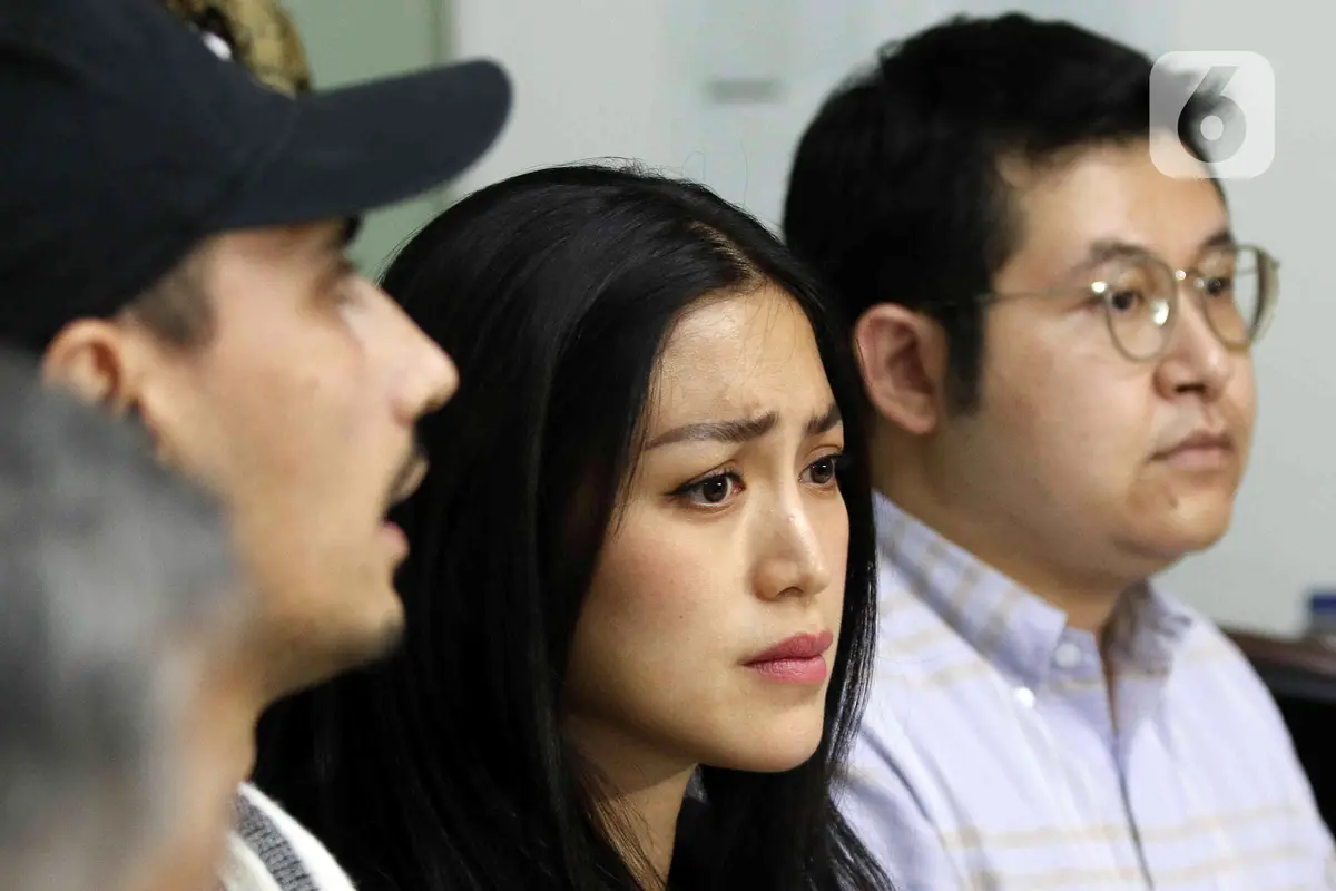 FOTO: Jessica Iskandar Beberkan Kasus Penipuan dan Penggelapan Investasi Mobil di Bali