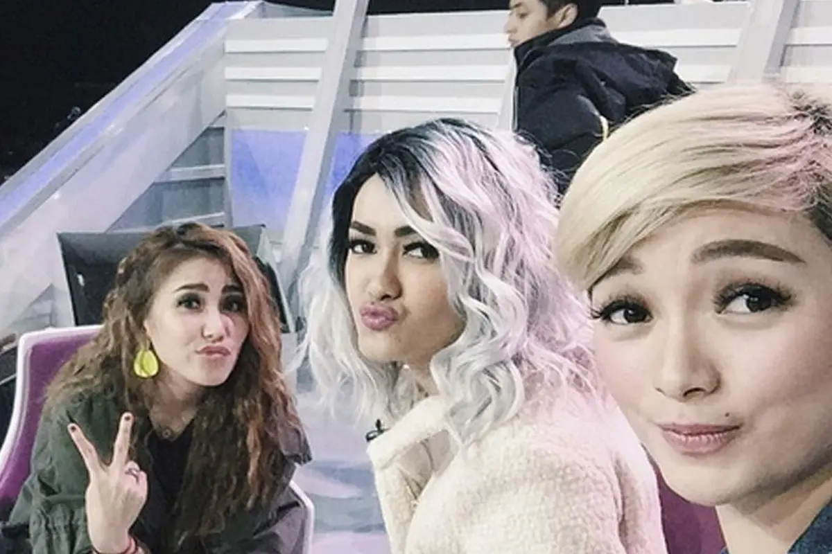 [Bintang] Ayu Ting Ting, Julia Perez, Zaskia Gotik