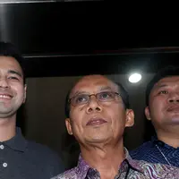 Kasus yang menimpa Raffi Ahmad lantaran dirinya disebut telah melecehkan profesi wartawan kini telah mencapai ujungnya. Raffi Ahmad dapat tersenyum lega lantaran kasusnya telah terselesaikan. (Andy Masela/Bintang.com)