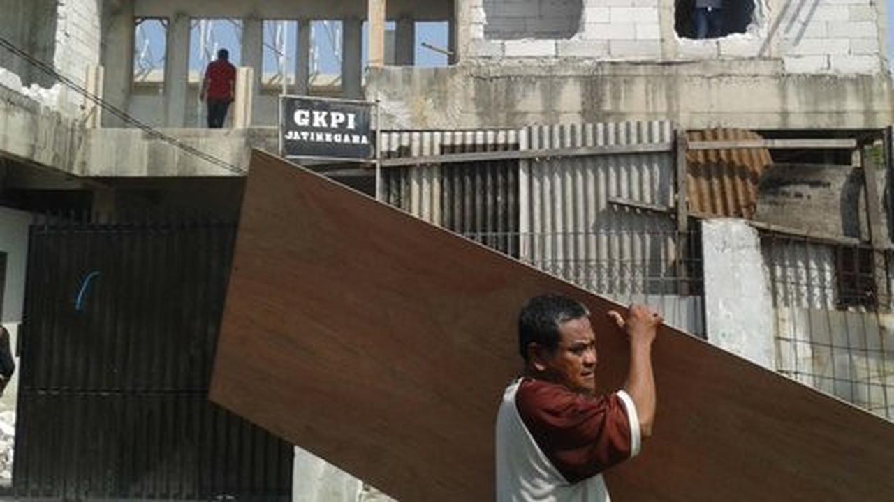 Tidak miliki izin, GKPI di Jatinegara dibongkar