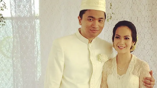 Ladya Cheryl Dinikahi Putra Agum Gumelar