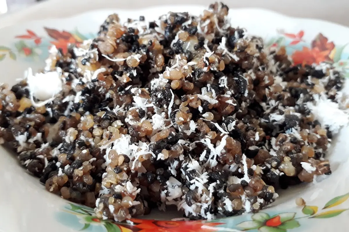 Nasi tiwul alias nasi oyek, sumber kalori pengganti nari beras. (Foto: Liputan6.com/Muhamad Ridlo)