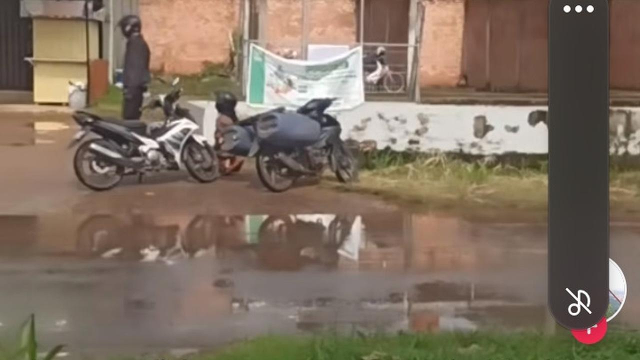 kunci motor diambil diduga polisi