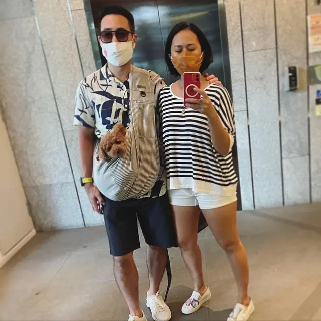 Tinggal di Singapura, Ini 7 Potret Sarah Sechan dan Suami yang Kadang Tampil Kocak