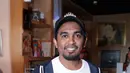 Lantas seperti apa komentar penyanyi dan pencipta lagu Glenn Fredly, melihat status dari media sosial yang terlihat galau belakangan ini. Glenn hanya bisa menjawab cinta akan bersemi di waktu yang tepat. (Deki Prayoga/Bintang.com)