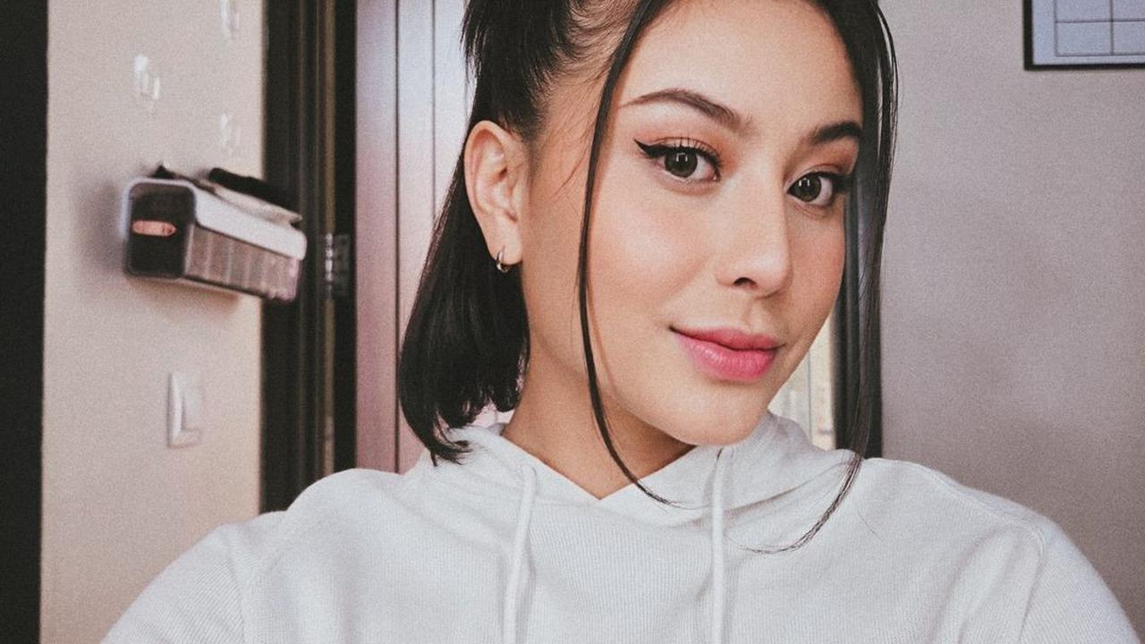 Profil Awkarin, Selebgram yang Berkonflik dengan Jonathan Alden dan Brisia Jodie