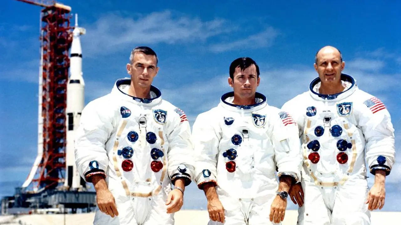 Di Sisi Tergelap Bulan, Astronot Dengar Musik Aneh