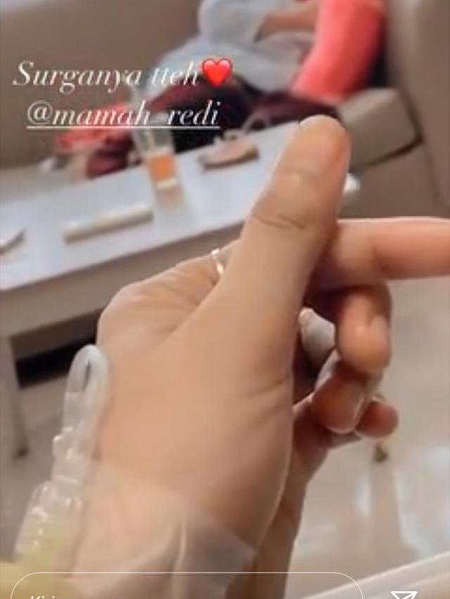 Lesti Kejora dirawat di rumah sakit (Instagram Stories)