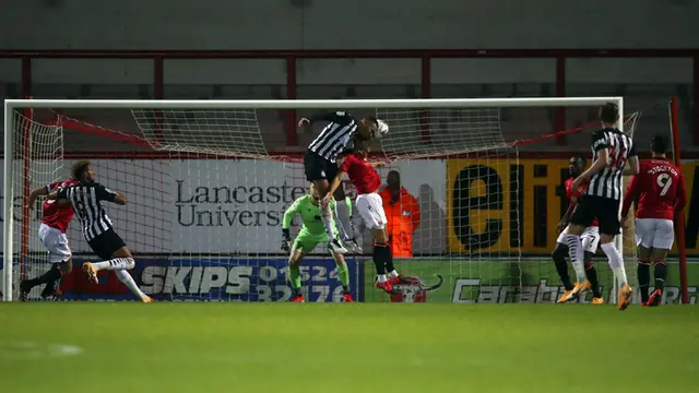 FOTO: Newcastle United Pesta Gol di Kandang Morecambe
