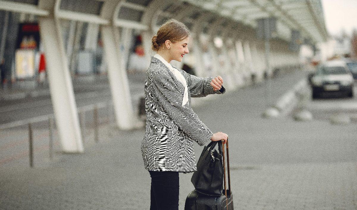 5.&nbsp;Traveling