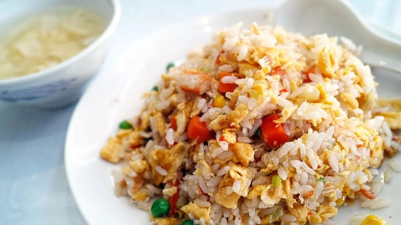 cara membuat nasi goreng telur