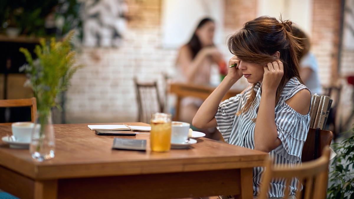 7 Tanda Orang Pura-Pura Kaya yang Terlihat dari Cara Bersikap