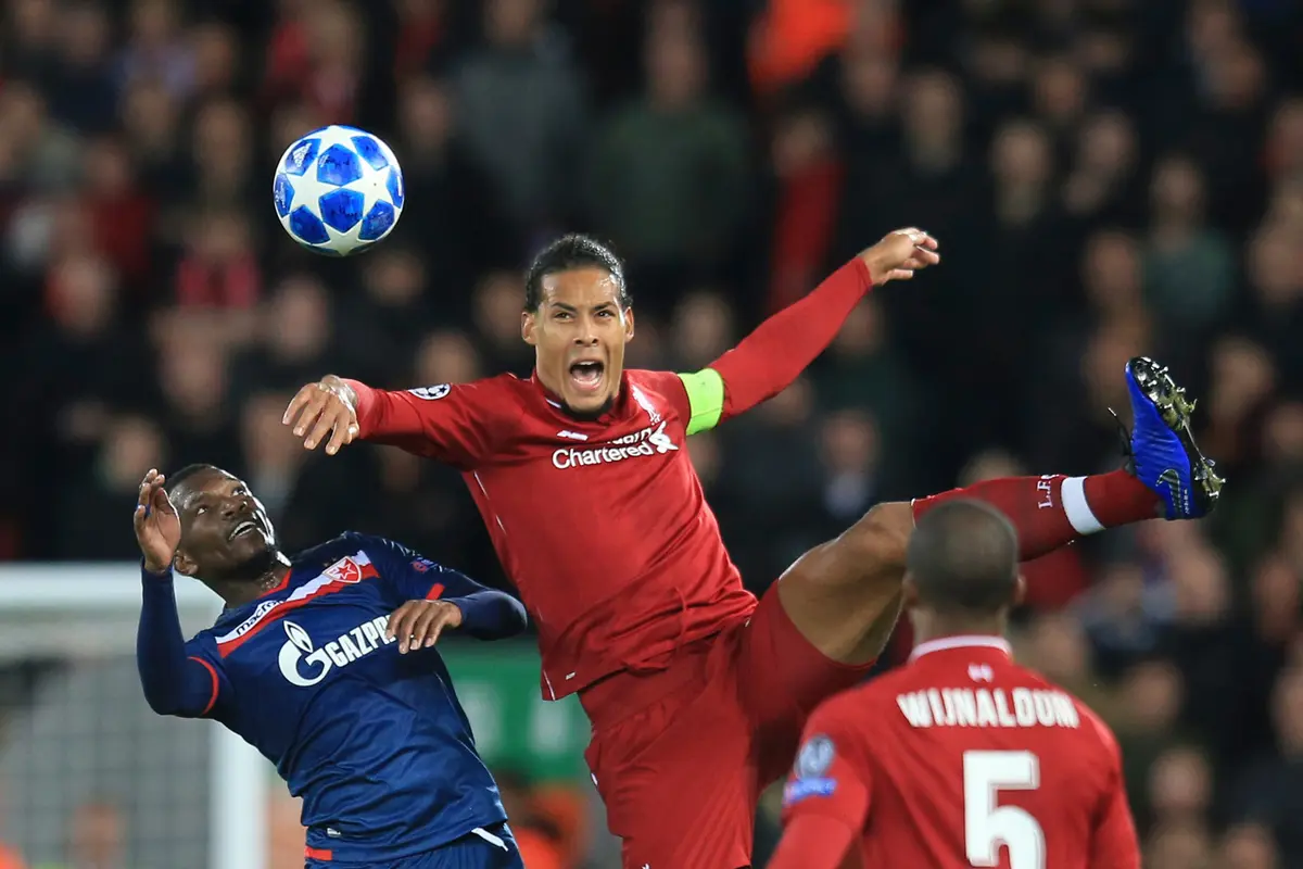 Salah Dua Gol, Liverpool Menang Telak atas Red Star