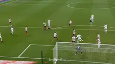 Berita video gol dengan sentuhan Cristiano Ronaldo membuat Real Madrid tak kalah dari Athletic Bilbao. This video presented by BallBall.