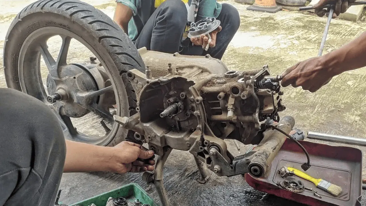 Motor Turun Mesin