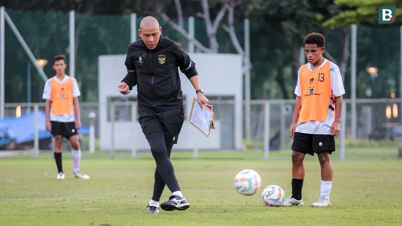 Foto: Nova Arianto Pimpin Latihan Perdana Timnas Indonesia U-16, Panggil 32 Pemain
