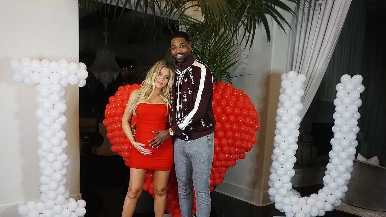 [Bintang] Khloe Kardashian - Tristan Thompson
