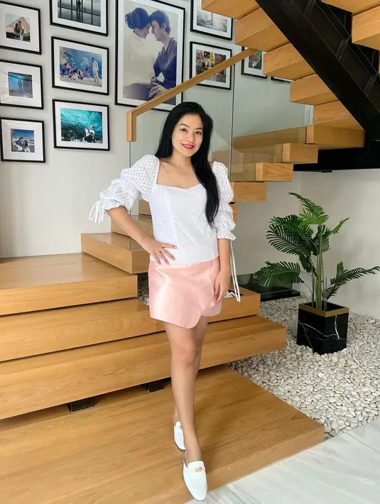 Dengan tampilan ini, siapa sangka jika ternyata Titi Kamal sudah berusia 41 tahun? [@titi_kamall]