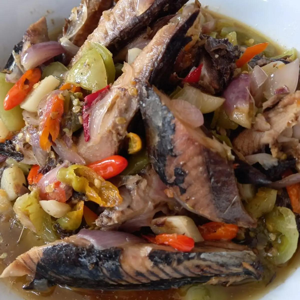 Lezat dan Pedas! 6 Olahan Ikan Sambal yang Praktis dan Menggoda Selera