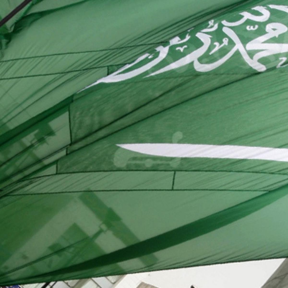 Bendera arab saudi yang benar adalah