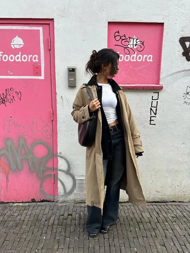 Inspirasi Outfit Katy Esistia Kekasih Ole Romeny (Instagram @katyesistia)