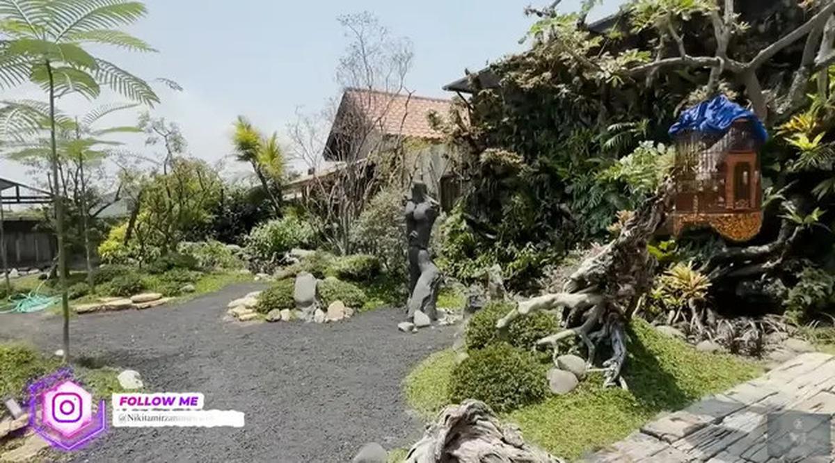 Model Kolam di Taman Rumah Soimah yang Luas Banget, Asri dengan Detail Artistik