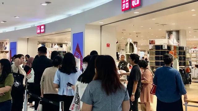 Ilustrasi suasana UNIQLO di Senayan City