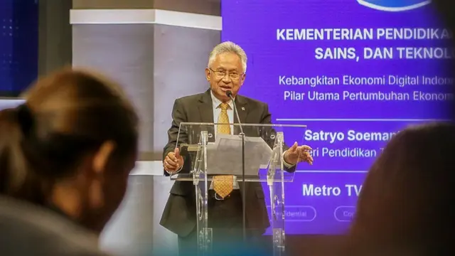 Mendikti Saintek Satryo Soemantri Brodjonegoro buka suara usai sejumlah pegawai ASN bawahannya melakukan demo.