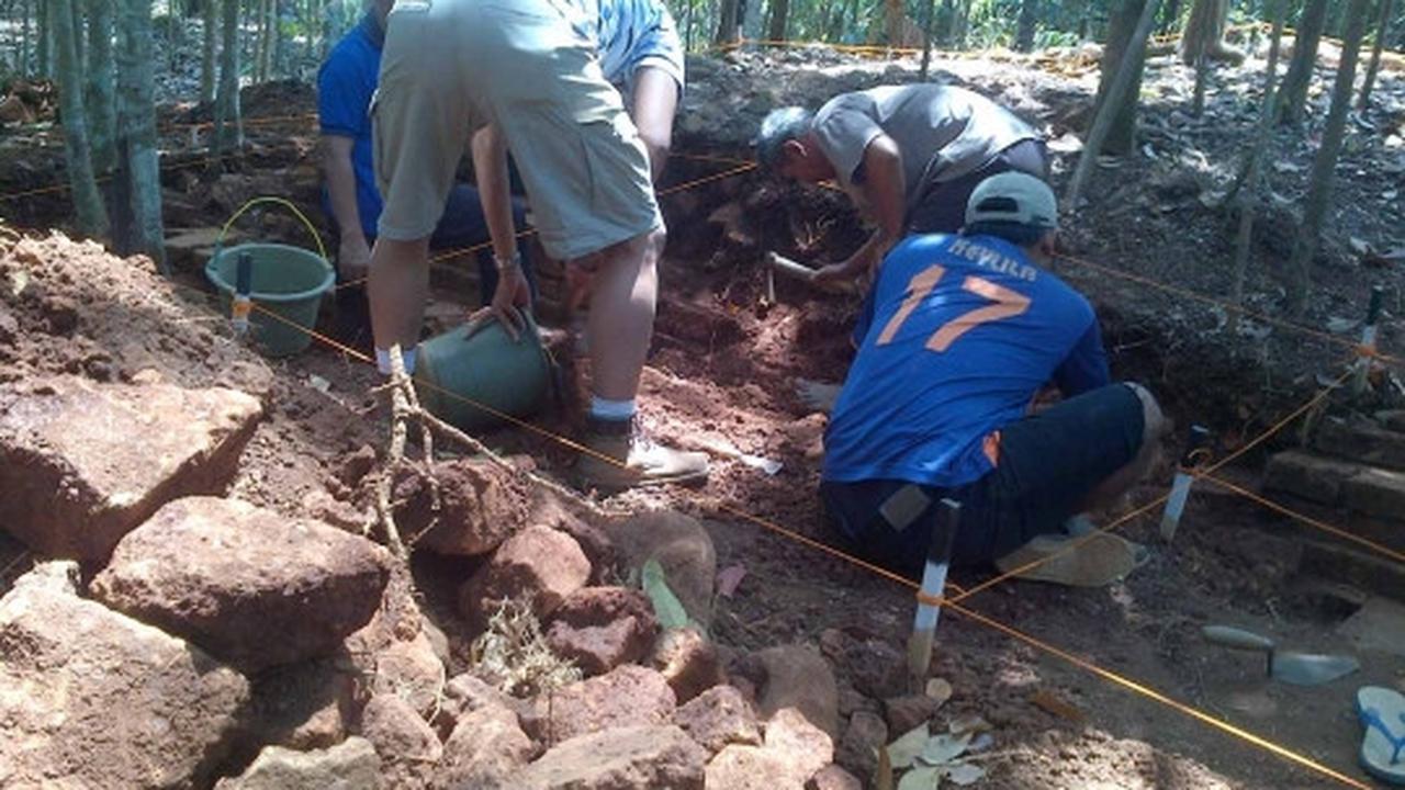 Ini candi diduga peninggalan Mataram kuno abad ke-10