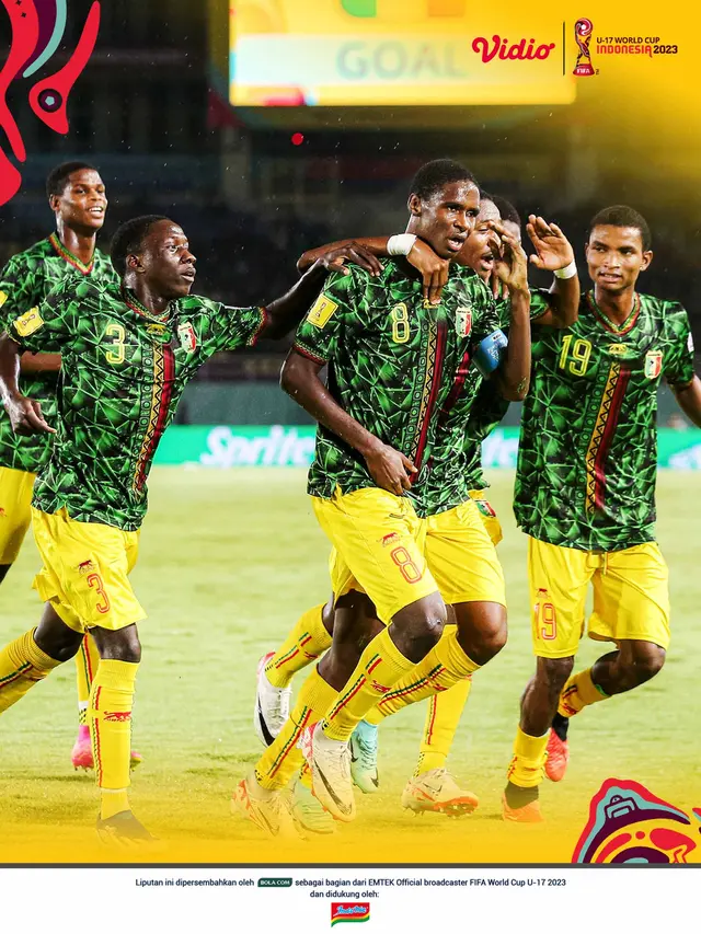 Piala Dunia U-17 - Dapat Dukungan dari Warga Solo, Pemain Mali Selebrasi Mengelilingi Stadion Manahan dengan Logo Indomie