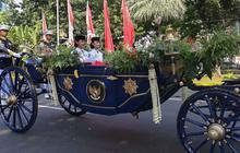 VIDEO: Penampakan Kereta Sakral Kencana Garuda Prabayaksa, Pengantar Bendera di Kirab Merah Putih