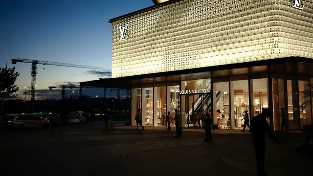 Toko Louis Vuitton