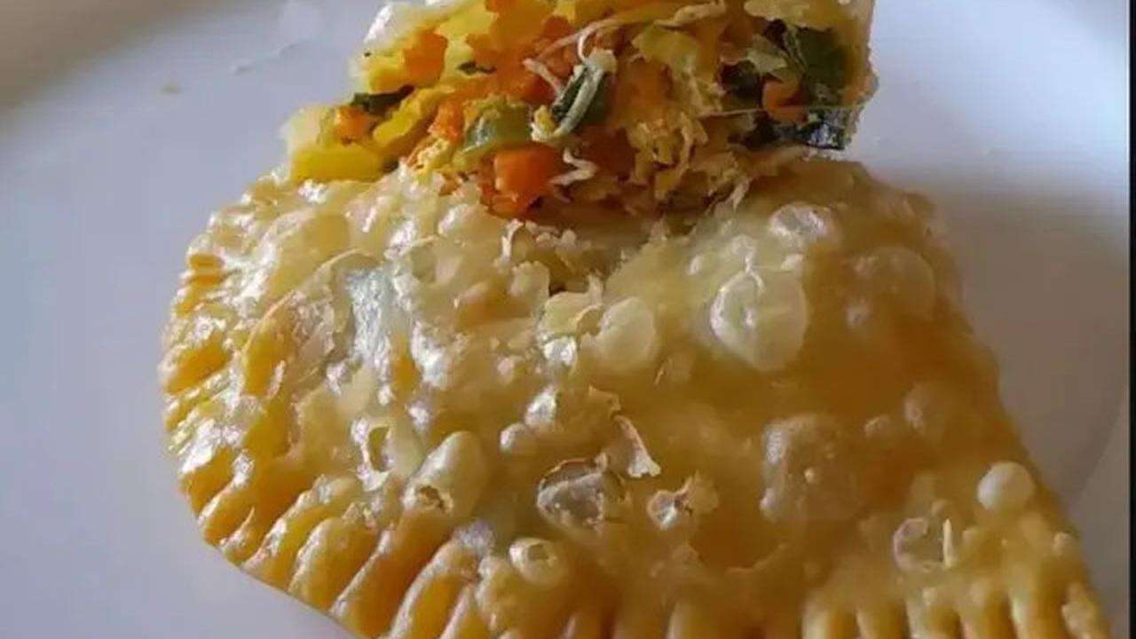 3 Resep Kreas Pastel Aneka Isi dari Abon sampai Tuna Buat Teman Kudapan