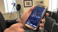 Lembaga advokasi muslim terbesar di Amerika, CAIR menerbitkan aplikasi ponsel yang bertujuan mempermudah melaporkan hate crimes. VOA