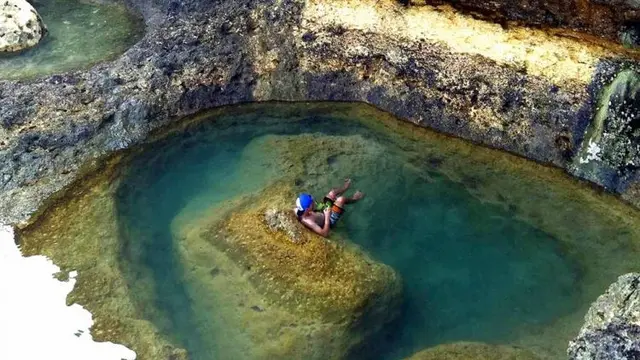 Pantai Teluk Bidadari