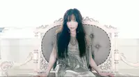 Taeyeon tampil seksi di MV single terbarunya, I Got Love. Tonton klipnya di sini.