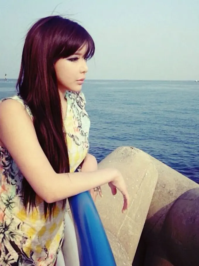 [Bintang] Park Bom 2NE1