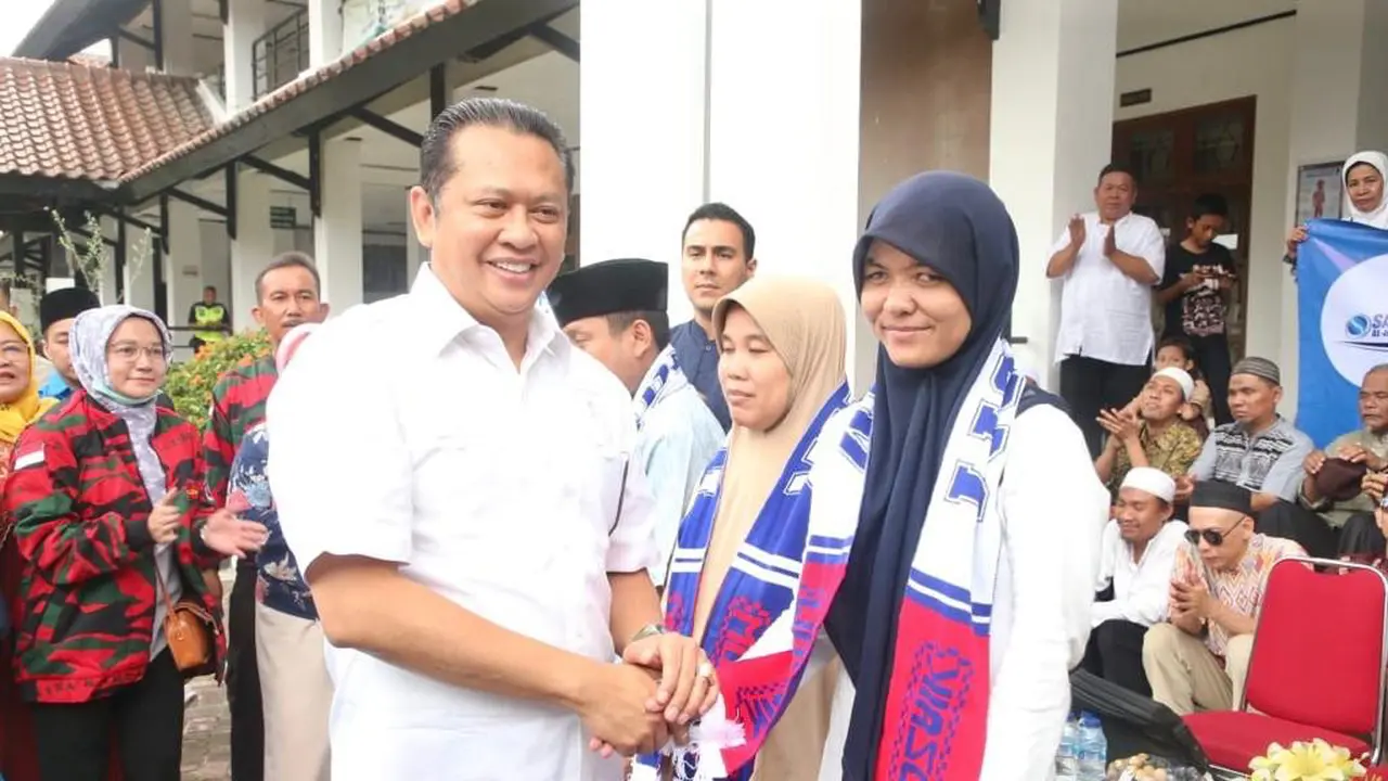 Bambang Soesatyo Lepas 35 Jamaah Umrah Penyandang Tuna Netra Baladhika Karya