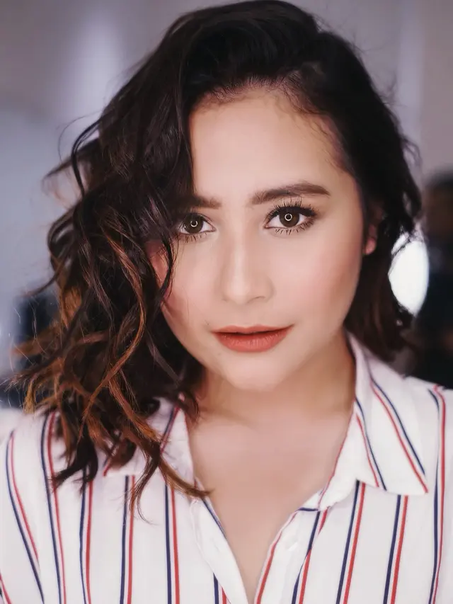 [Bintang] Prilly Latuconsina