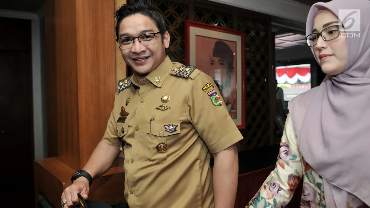 Didampingi Sang Istri, Pasha Ungu Bertemu Mendagri