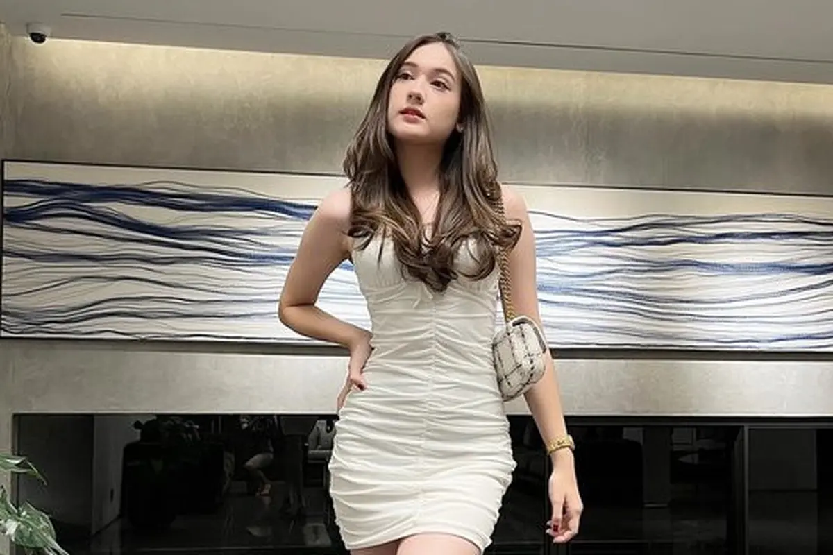 [Fimela] Laura Moane