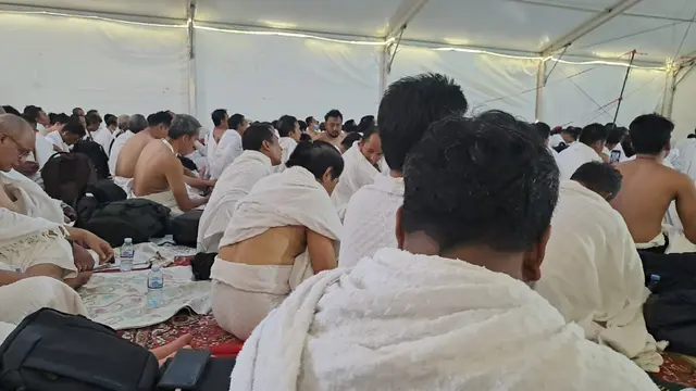 Jemaah haji Indonesia di Arafah untuk melaksanakan wukuf, Selasa (27/6/2023).