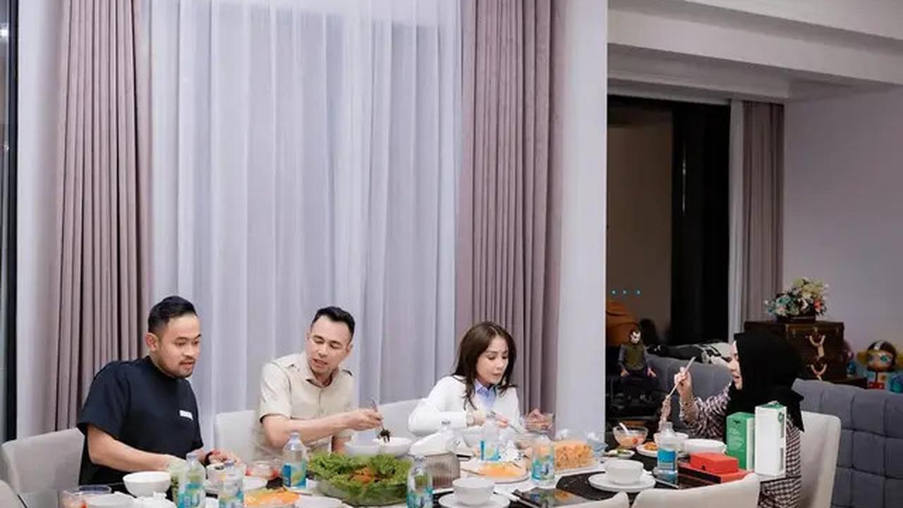 6 Potret Raffi Ahmad Sahur hingga Buka Puasa Bareng Rekan Artis, Ramadan Penuh Momen