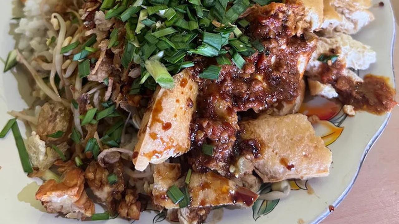Nasi Lengko Golden (Cerbon Theater)