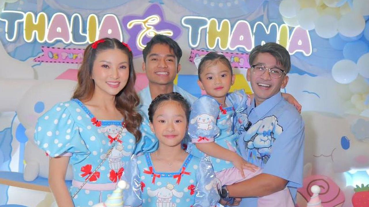 7 Potret Ruben Onsu dan Sarwendah Rayakan Momen Ulang Tahun Thalia dan Thania, Kompak Pakai Outfit Serba Biru Muda Sesuai Tema