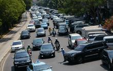 Kebijakan tarif flat parkir on street Dishub DKI ditentang Ahok
